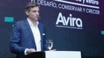 El superintendente de seguros habló en el seminario de AVIRA.&nbsp;
