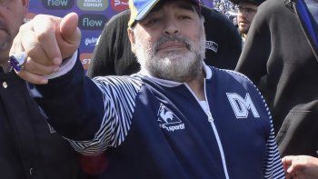 Maradona se dio el gusto de hablar con Alberto Fernández: Estamos con ustedes