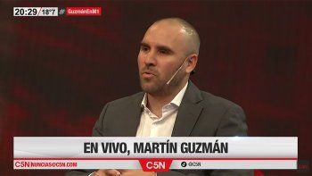 guzman nego su salida y advirtio: seguiremos con aquellos que esten alineados con el plan economico