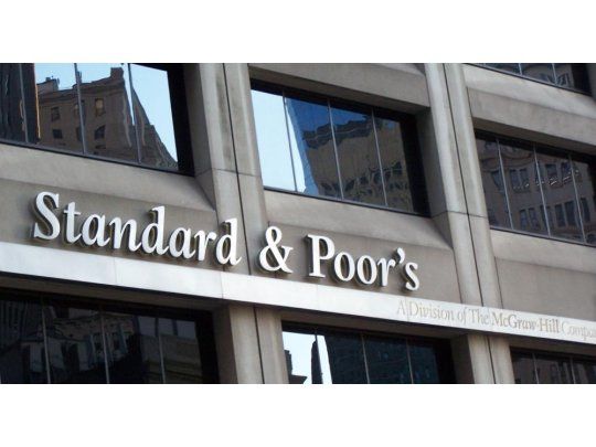S&P esperará a  ver si se cumplen metas fiscales