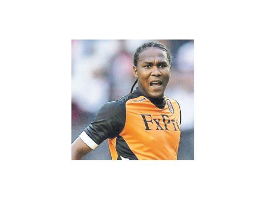 Hugo Rodallega tiene 28 años y actualmente juega en el Fulham de Inglaterra. Tiene un año más de contrato, pero le interesa jugar en River.