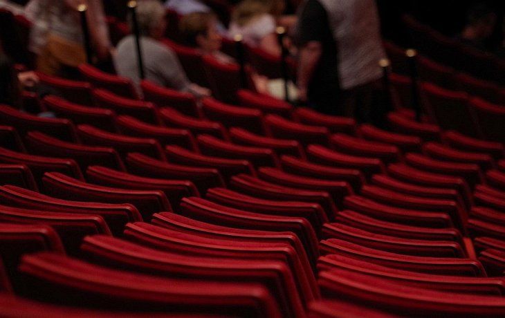 ámbito.com | TEATRO VACIO 1000.jpg