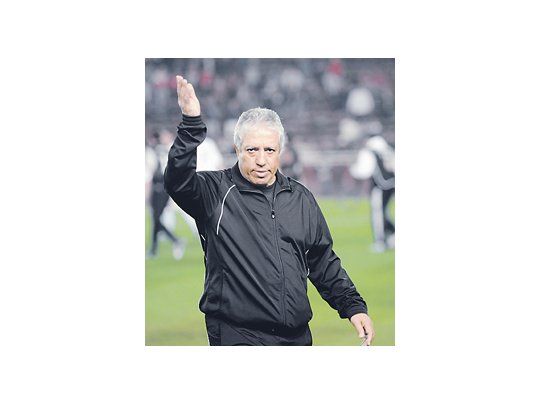 Américo Gallego es el elegido por los dirigentes de San Lorenzo para reemplazar a Omar Asad. Hoy se reunirán por primera vez.