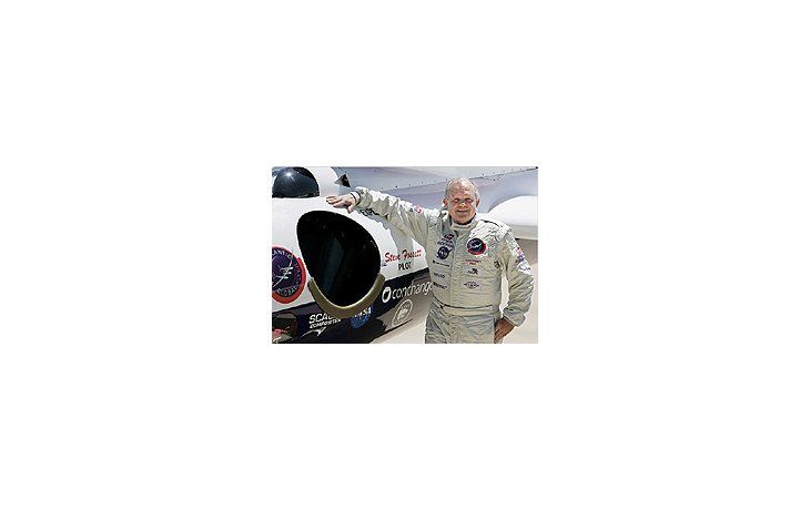 Atletas y montañistas expertos reanudan la búsqueda del multimillonario Steve Fossett