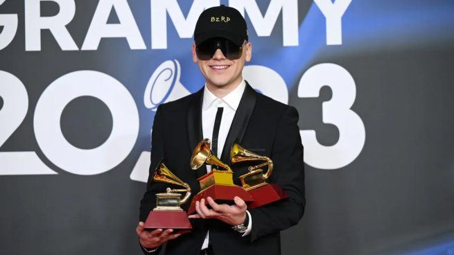 Bizarrap se quedó con tres premios Latin Grammy.