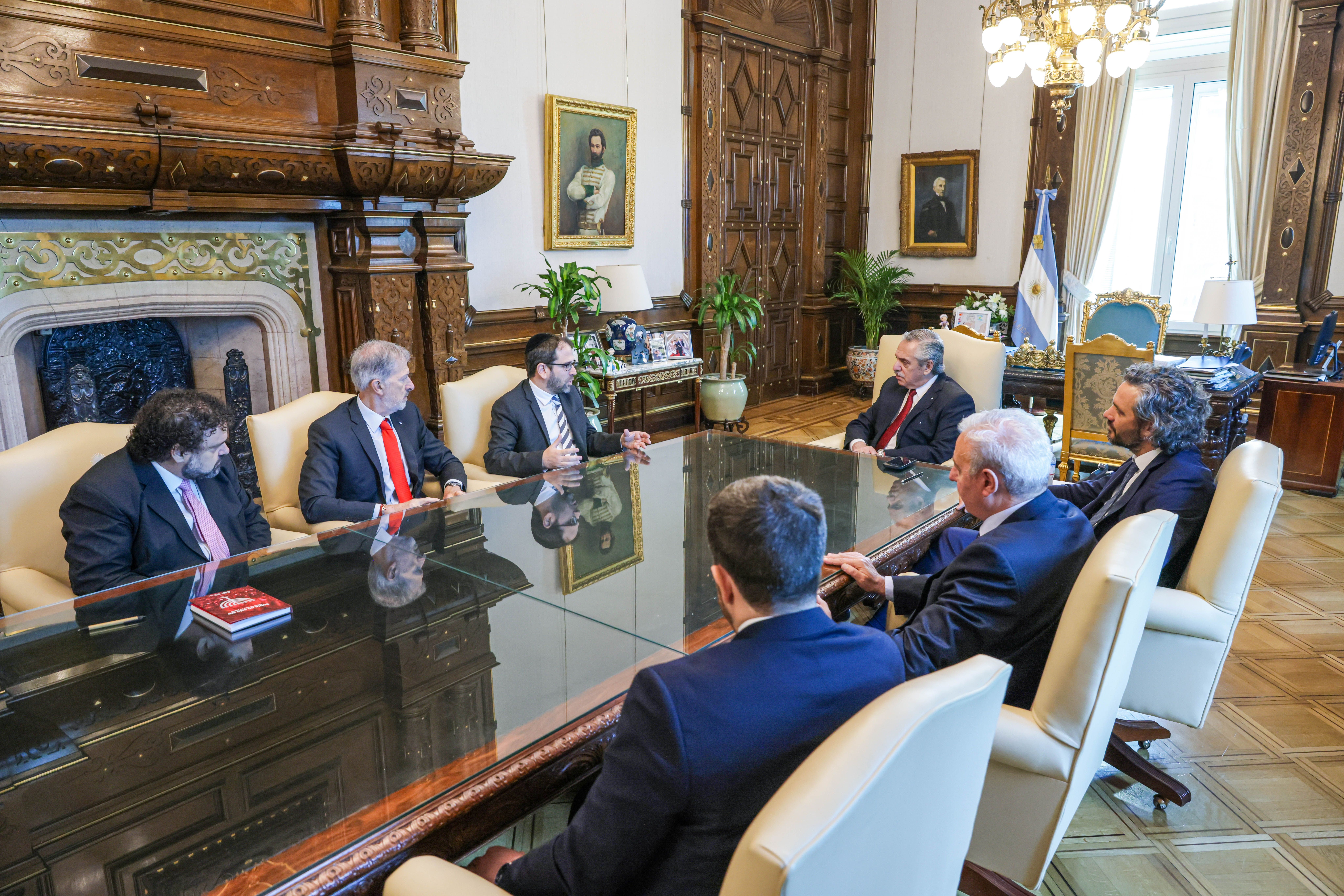 El presidente se reunió con organizaciones judías.