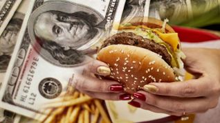 En un contexto de dólar débil y precios elevados, el índice vuelve a encender las alertas sobre el atraso del tipo de cambio real. En un contexto de dólar débil y precios elevados, el índice vuelve a encender las alertas sobre el atraso del tipo de cambio real.