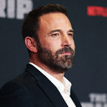 Affleck vendió su empresa al gigante del streaming. Affleck vendió su empresa al gigante del streaming.