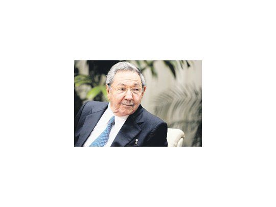 Raúl Castro comienza a hacer realidad sus promesas de reforma económica