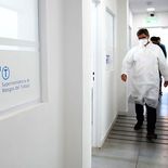 Las ART tendrán que pagar un aporte para sostener el funcionamiento de las comisiones médicas. Las ART tendrán que pagar un aporte para sostener el funcionamiento de las comisiones médicas.