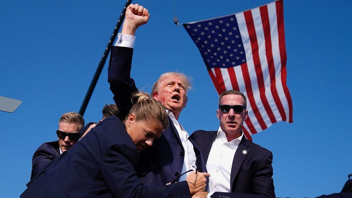 Donald Trump injured in a shooting at a campaign event