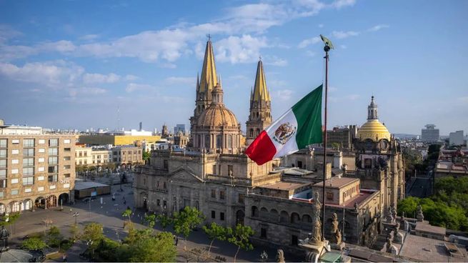 Las dos mujeres más ricas de Jalisco en 2026 no herederaron su fortuna, la construyeron desde cero: su poder llega a todo México en 2026