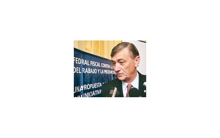 En simultáneo, el gobernador anunció un plan para ampliar la base de grandes contribuyentes de 3 mil a 10 mil inscriptos.