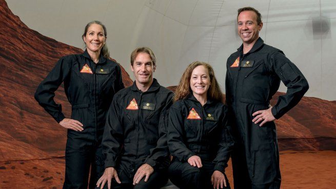 Voluntarios de la misión de la NASA.