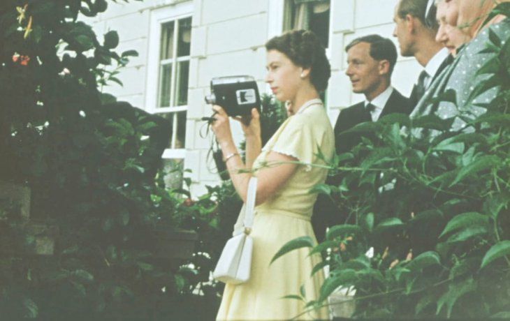La reina Isabel II a través de documentales, series y películas