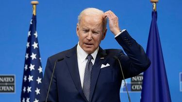 Joe Biden confunde a Emmanuel Macron con otro expresidente francés