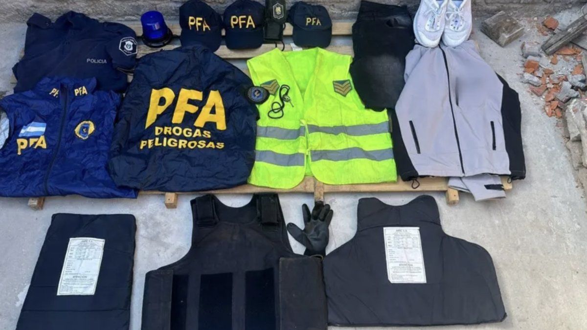 They dressed up as police officers and simulated operations to make entrances: a gang fell in the province of Buenos Aires