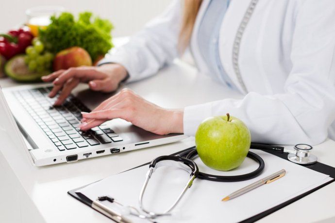 Los argentinos aún no tienen una dieta equilibrada que contemple el aporte de verduras y frutas adecuado para su salud. 