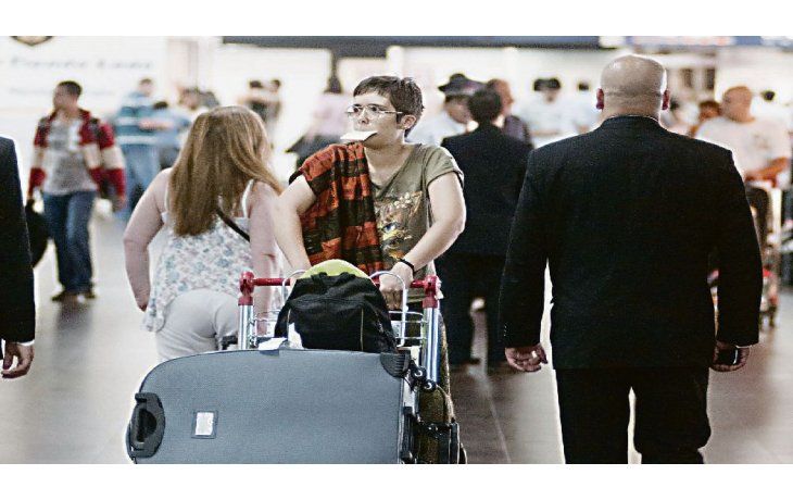 ámbito.com | EZEIZA. El movimiento de turistas extranjeros en la Argentina sostiene el negocio local de alquileres temporarios con plataformas como Airbnb.