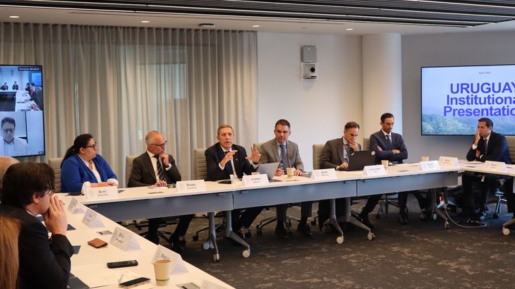 Oddone busca además aceitar el vínculo bilateral con Estados Unidos. Oddone busca además aceitar el vínculo bilateral con Estados Unidos.