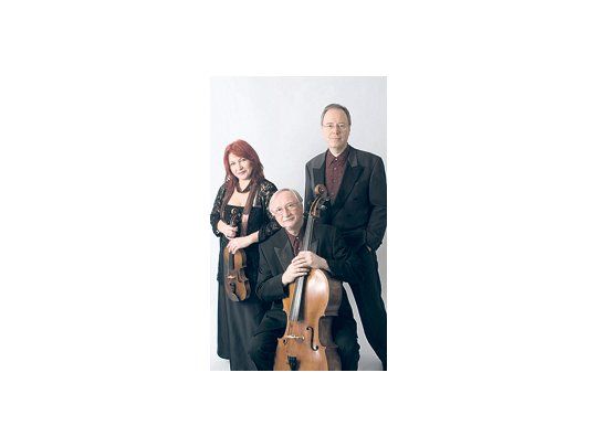 El Czech Trio, cuya formación original se remonta a fines del siglo XIX, actuó para Nuova Harmonia en el Coliseo.