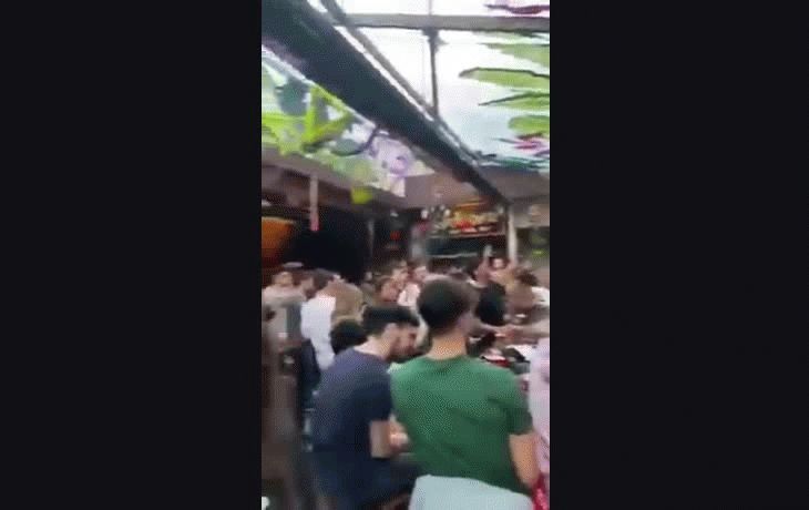 ¿Y las restricciones? Show de cuarteto y trencito en un bar de Córdoba