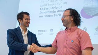 Autoridades del gobierno, la academia y el sector productivo participaron de la firma del acuerdo que dará origen a Uruguay GreenTech, el nuevo laboratorio de innovación en tecnologías verdes. Autoridades del gobierno, la academia y el sector productivo participaron de la firma del acuerdo que dará origen a Uruguay GreenTech, el nuevo laboratorio de innovación en tecnologías verdes.
