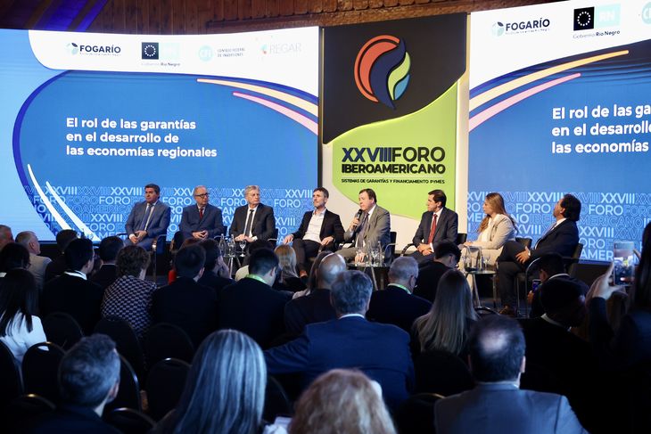 Seis gobernadores se reunieron en Bariloche en el marco del XXVIII Foro Iberoamericano de Garantías y Financiamiento.