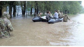 Dos muertos y más de 10.000 evacuados por temporales en 11 provincias