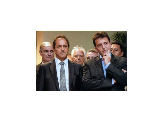 Scioli llamó a Massa y se comprometió a implementar propuestas de UNA