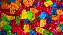 Dos hombres se intoxicaron con gomitas masticables del cannabinoide THC
