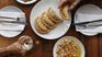 A study found that when eating using the cell phone or watching television, the agency is not completely satisfied. A study found that when eating using the cell phone or watching television, the agency is not completely satisfied.