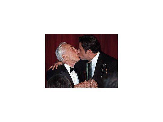El beso entre dos leyendas de Hollywood