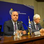 De izquierda a derecha: Pablo Rabczuk, Mario Lubetkin y Matías Carámbula. De izquierda a derecha: Pablo Rabczuk, Mario Lubetkin y Matías Carámbula.