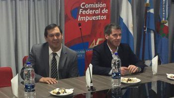 La reunión se lleva a cabo con ministros de Economía de las provincias.