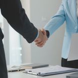 El incremento interanual de puestos cotizantes al BPS supone una buena noticia para el empleo. El incremento interanual de puestos cotizantes al BPS supone una buena noticia para el empleo.