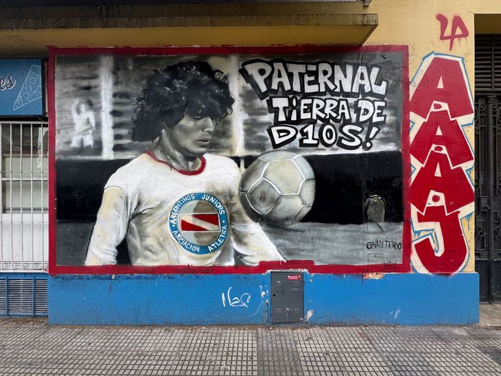 También por donde se recorra el barrio de los También por donde se recorra el barrio de los