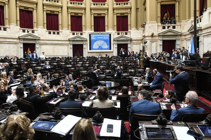 El proyecto volvió al Senado por su sanción definitiva. El proyecto volvió al Senado por su sanción definitiva.