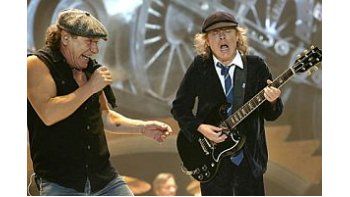 AC/DC celebrará su 40 aniversario con un disco y una gira mundial.