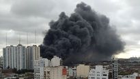 impactantes imagenes del incendio en avellaneda