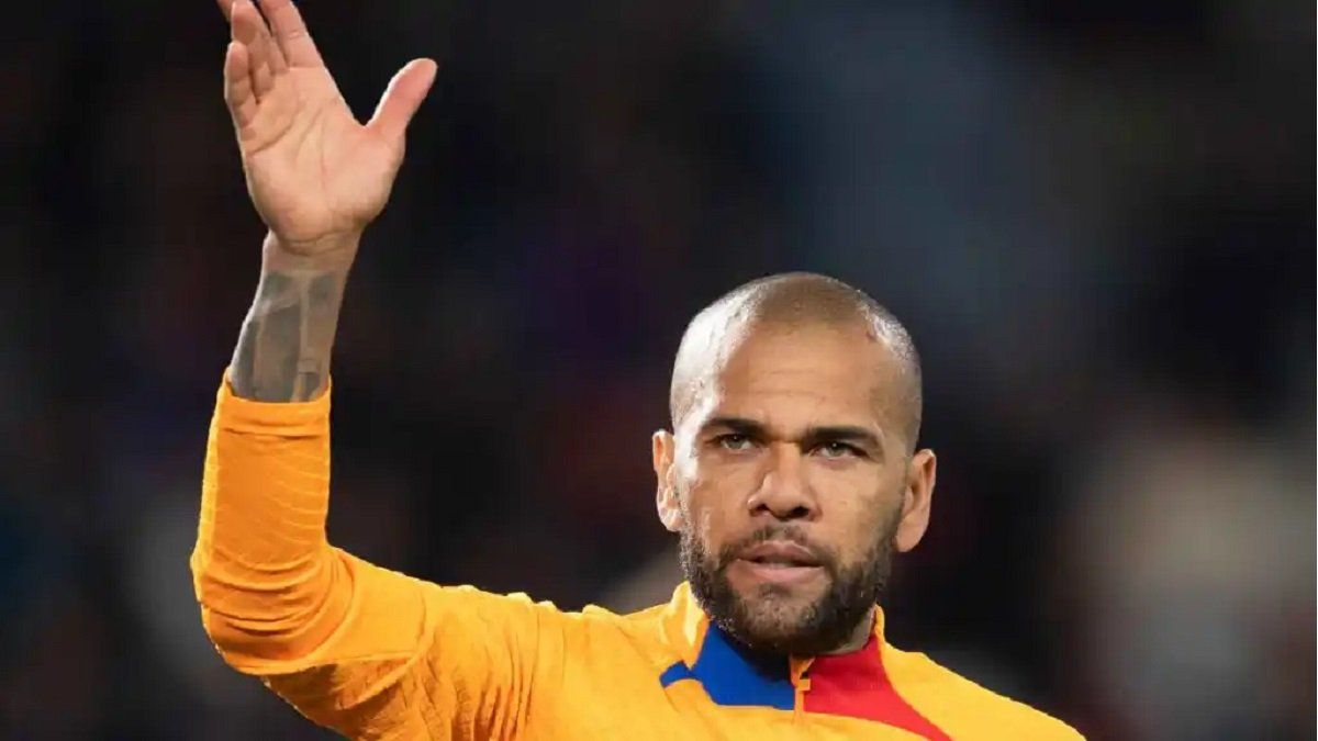 Report of abuse to Dani Alves: he did not eat on his first day in jail