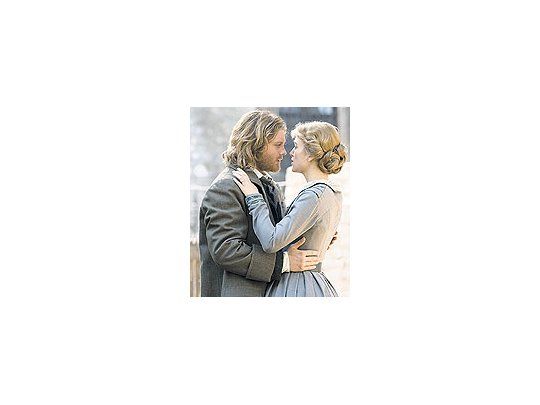 Michael Pitt y Keira Knightley en la tediosa «Retrato de amor».