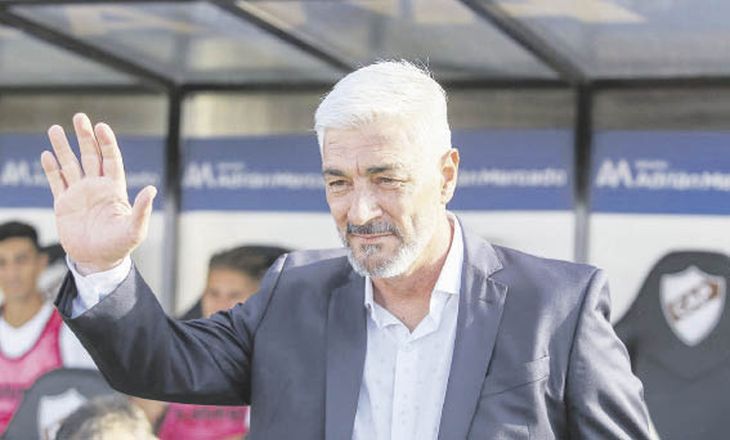 Hola Omar. De Felippe se reunió con la directiva y acordó su llegada a Central Córdoba de Santiago del Estero. Hola Omar. De Felippe se reunió con la directiva y acordó su llegada a Central Córdoba de Santiago del Estero.