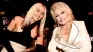 Miley y Dolly compartieron una relación de familia además de su vinculo profesional.