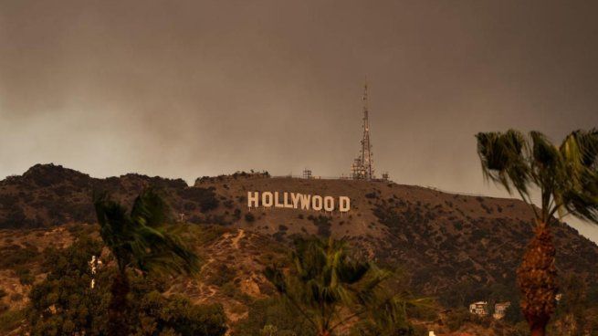 Los incendios en Los Ángeles ponen en jaque la temporada de premios en Hollywood.