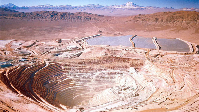 La producción de cobre de BHP aumentó un 4%, con un rendimiento récord en la mina Escondida, en Chile.