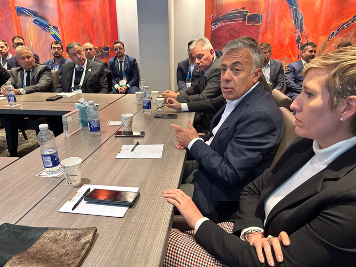 El gobernador de Mendoza, Alfredo Cornejo, y la ministra de Energía y Ambiente provincial, Jimena Latorre. El gobernador de Mendoza, Alfredo Cornejo, y la ministra de Energía y Ambiente provincial, Jimena Latorre.