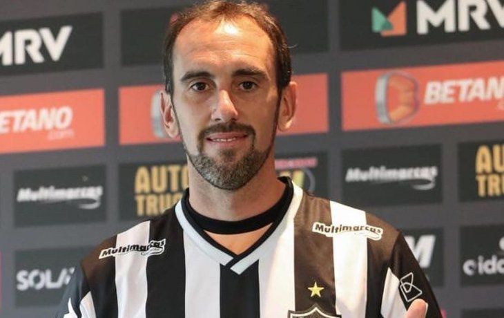 Diego Godín jugará en Vélez.