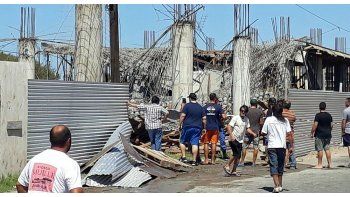 Seis muertos por un derrumbe en Santa Teresita