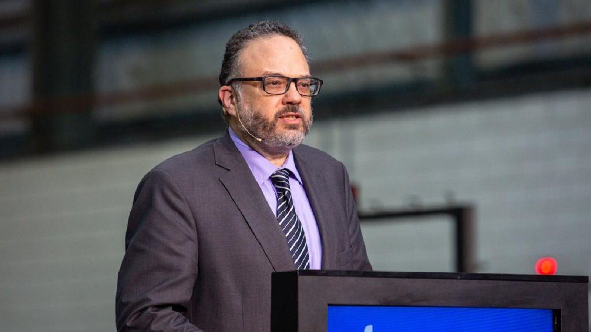 Matías Kulfas supported the stocks for quotas on flights abroad